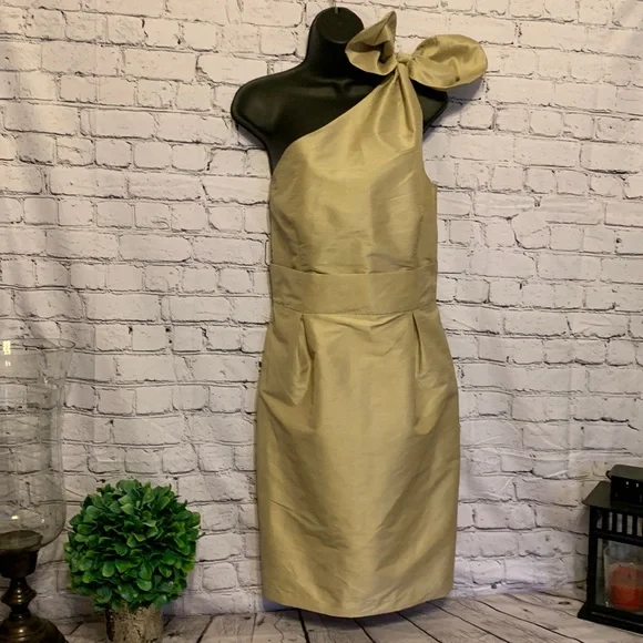 gold cocktail dress size 14 VERA WANG NWT Gold Sequin Cocktail Dress Size M – alineconsignment